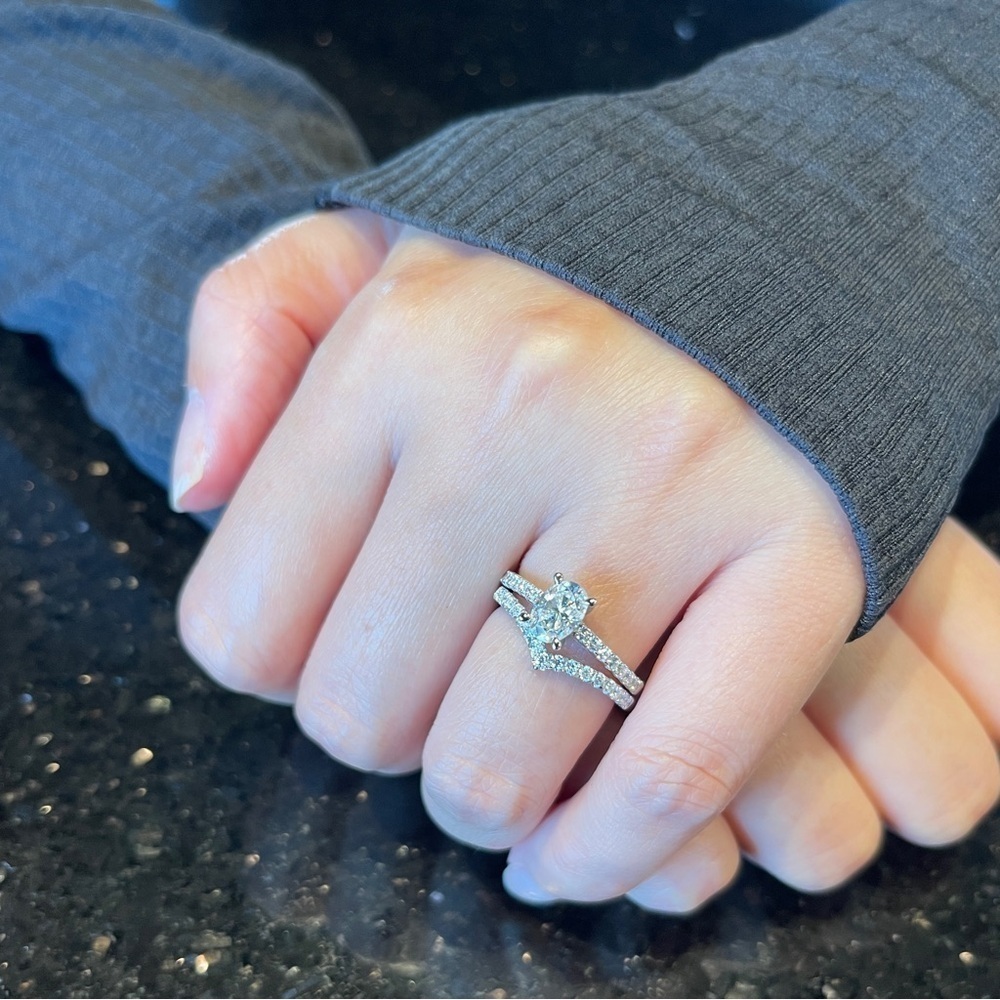 S925 Moissanite Solitaire Oval Engagement Ring 18K Gold Plated - Picture 9 of 9